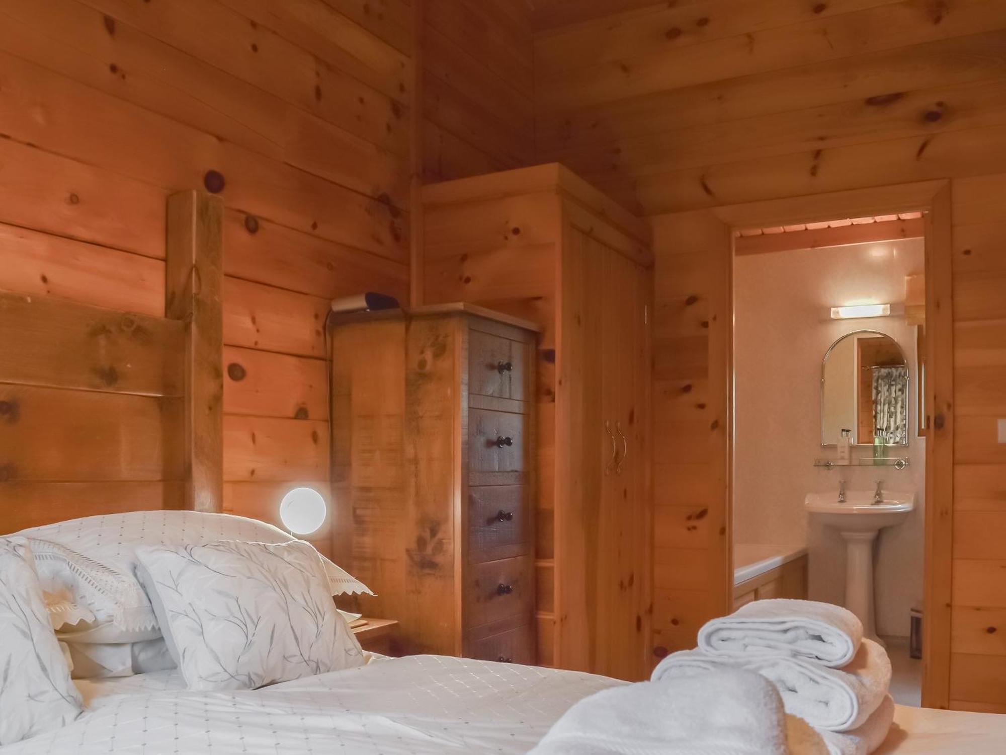 Hideaway Lodge - Uk47328 Longford  Bagian luar foto